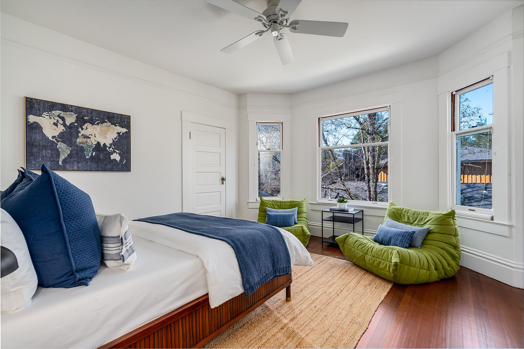 B35 - 089-DSC00433_ENF-Edit