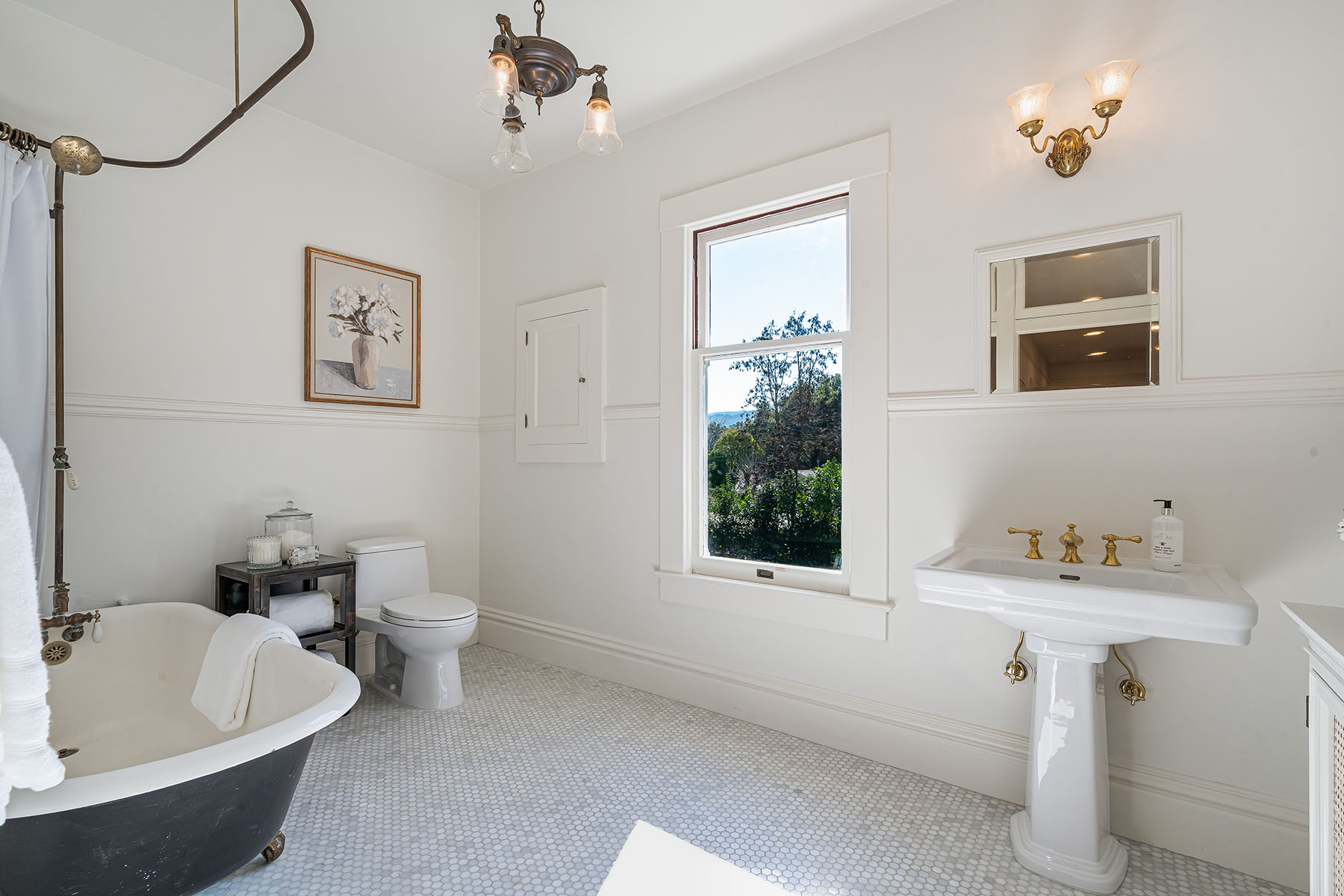 B40 - 097-DSC00489_ENF-Edit