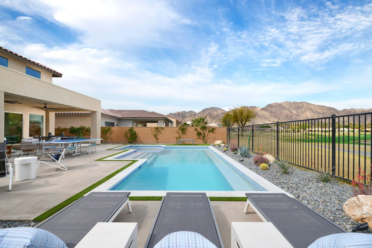 The Chameleon Villa