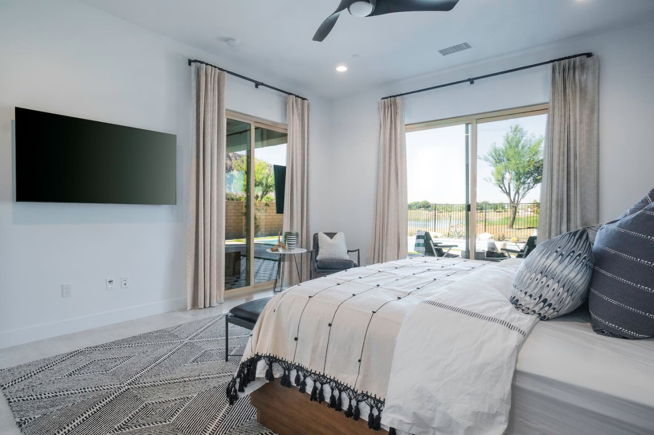 The Chameleon Villa