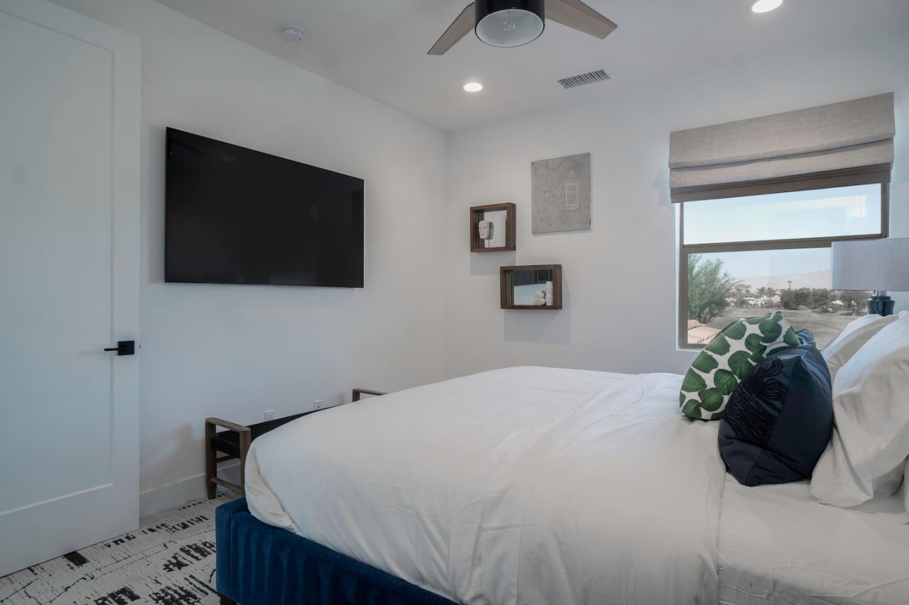 The Chameleon Villa