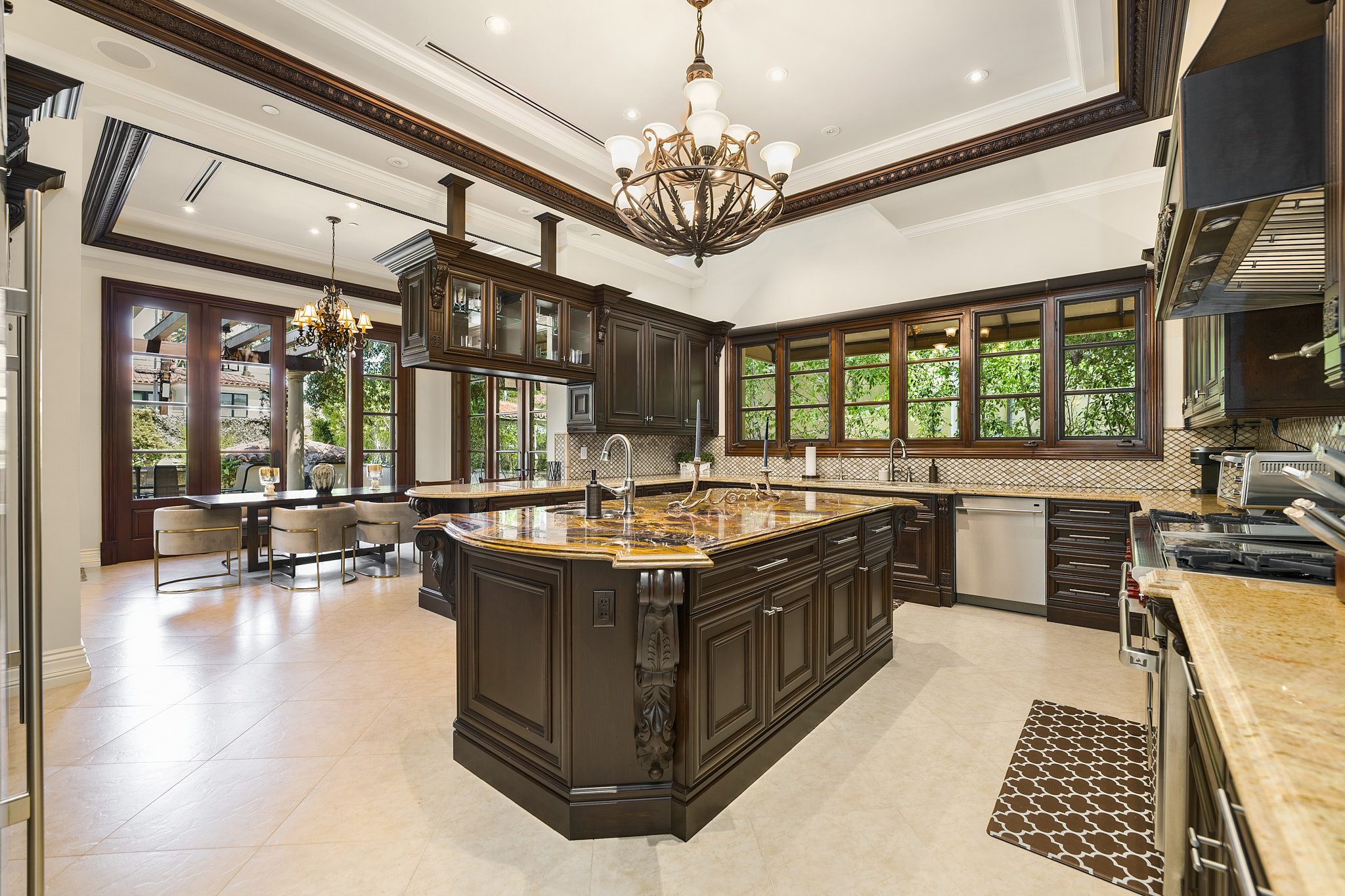 The Palm Mansion