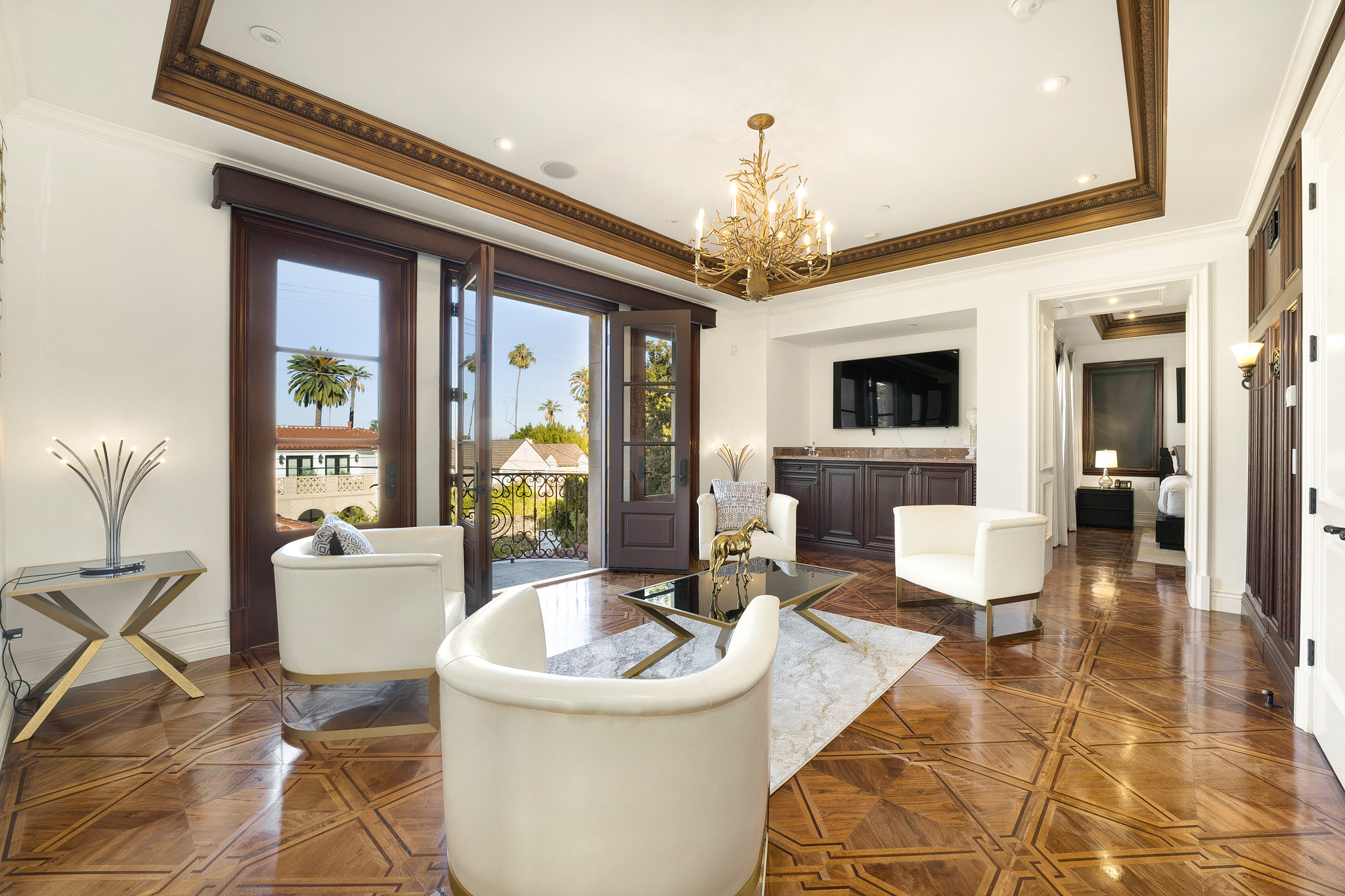 The Palm Mansion
