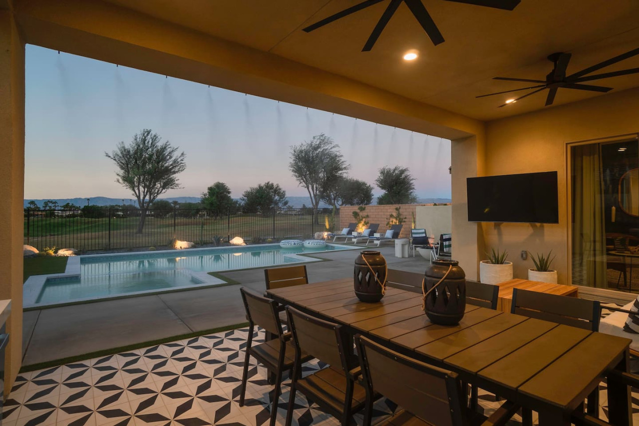 The Chameleon Villa