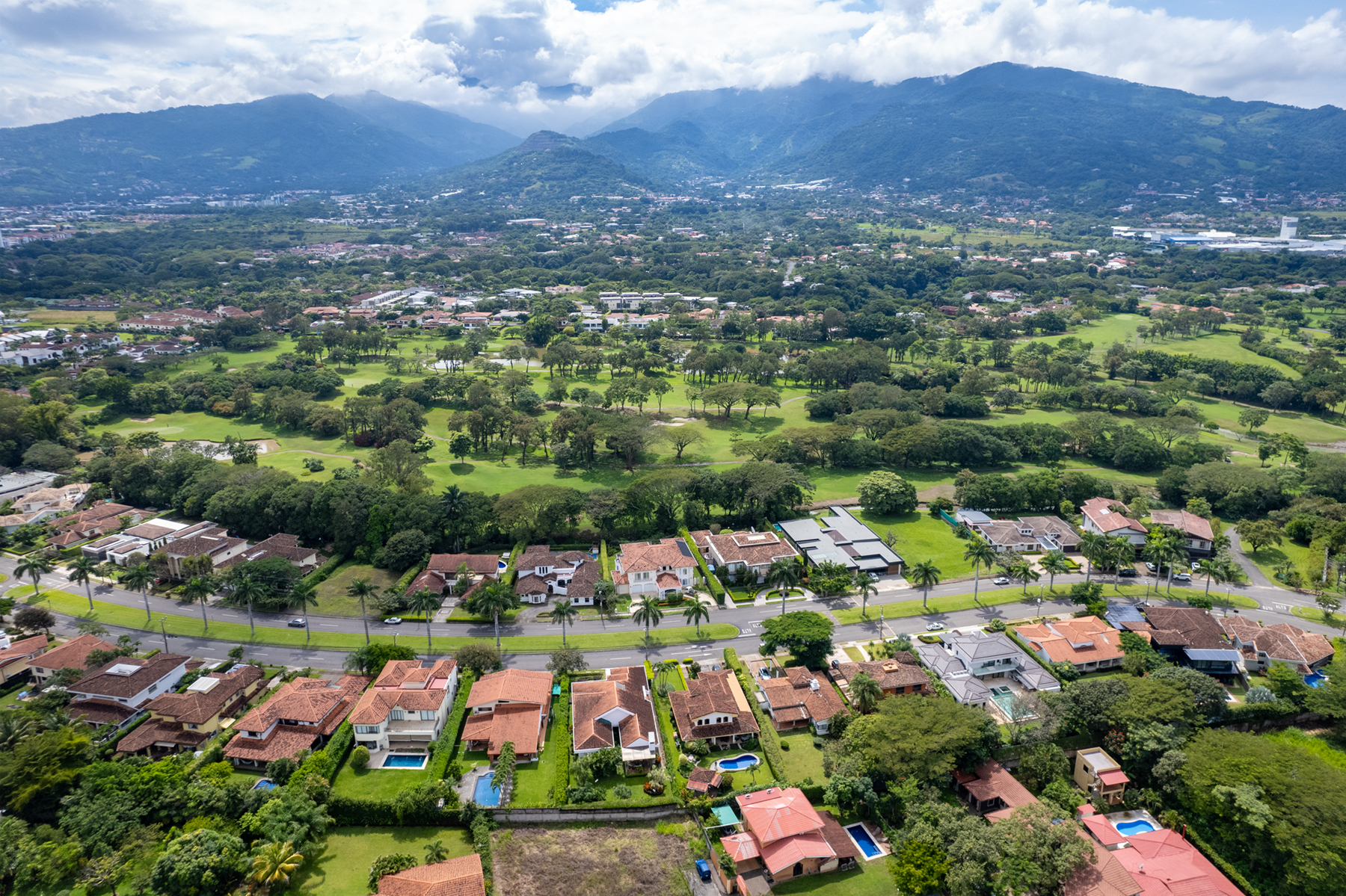 Residencial Parque Valle del Sol