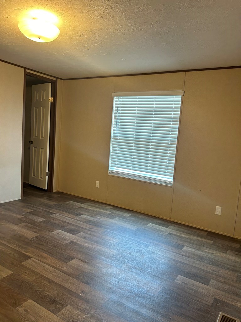 Listing Main Thumbnail #1