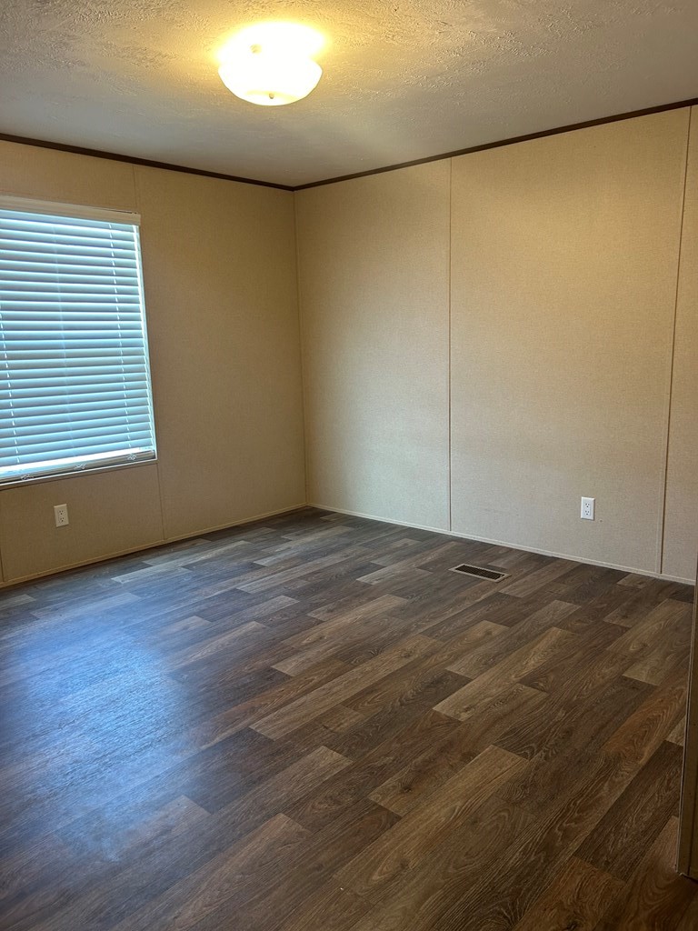 Listing Main Thumbnail #1