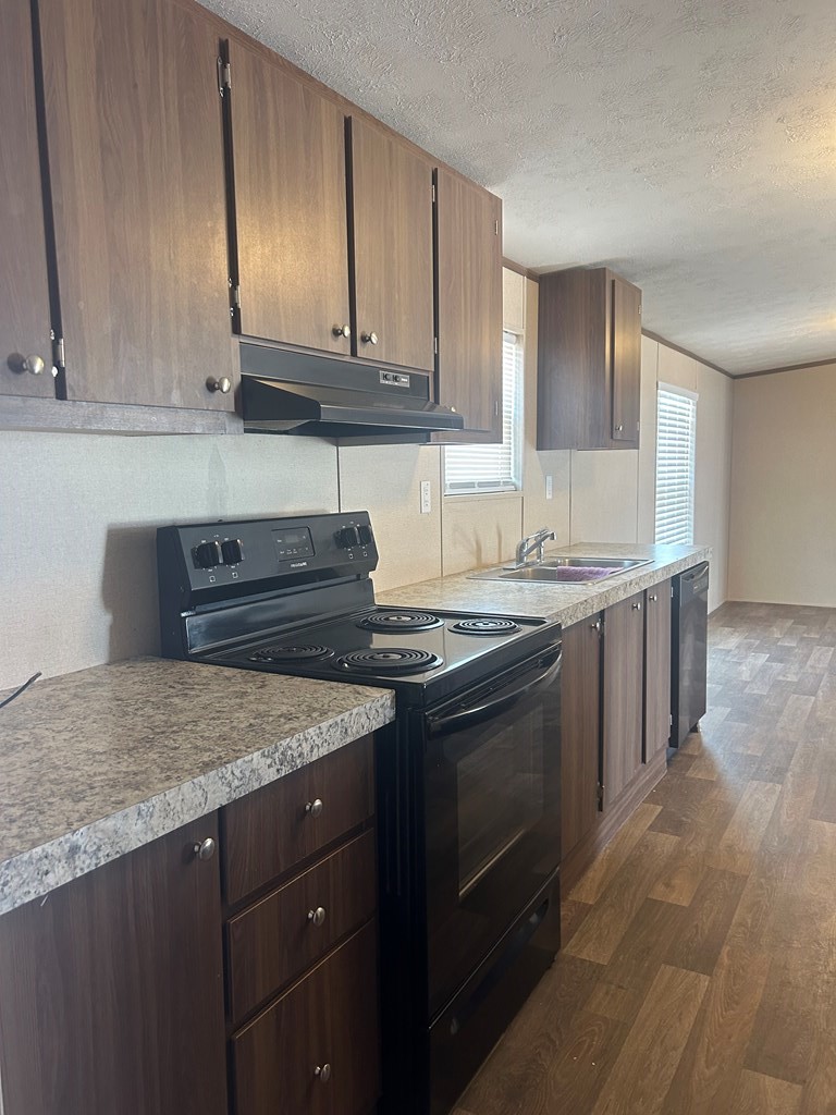 Listing Main Thumbnail #1