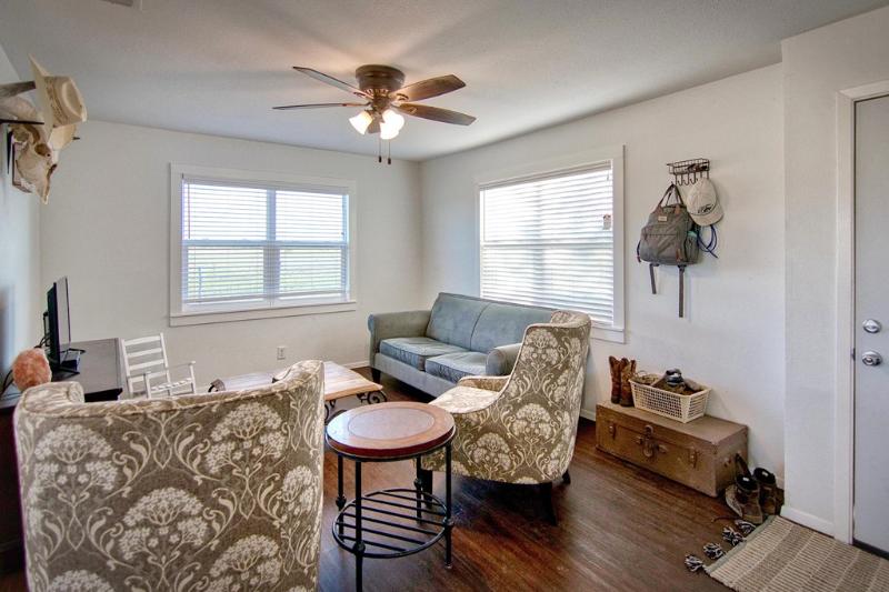 Listing Main Thumbnail #1