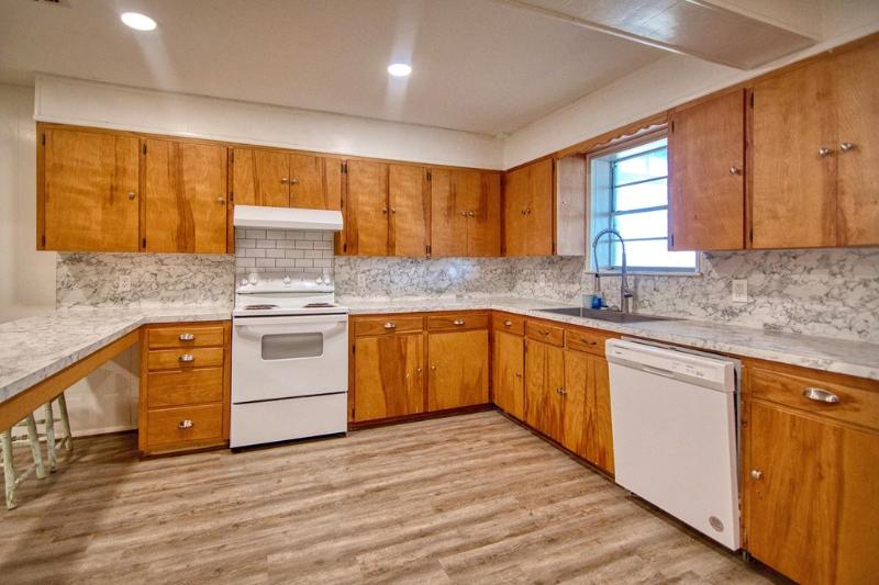 Listing Main Thumbnail #1