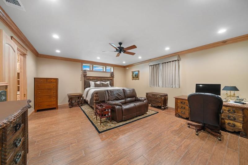 Listing Main Thumbnail #1