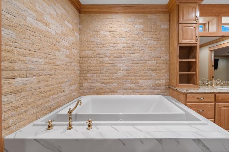 Listing Main Thumbnail #1