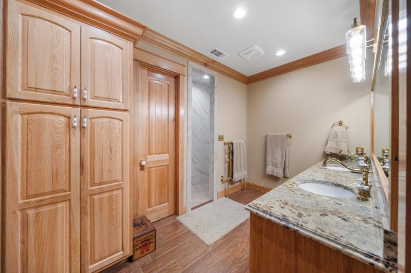 Listing Main Thumbnail #1