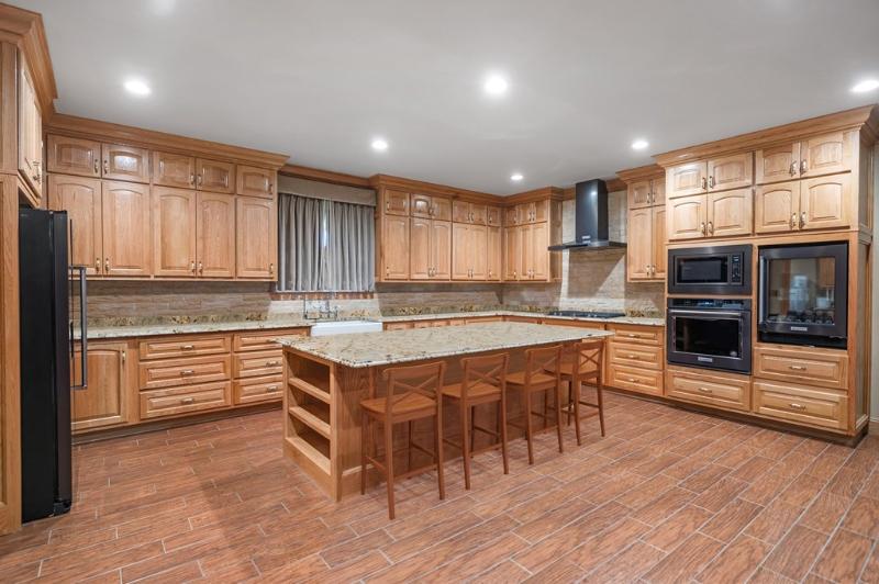 Listing Main Thumbnail #1