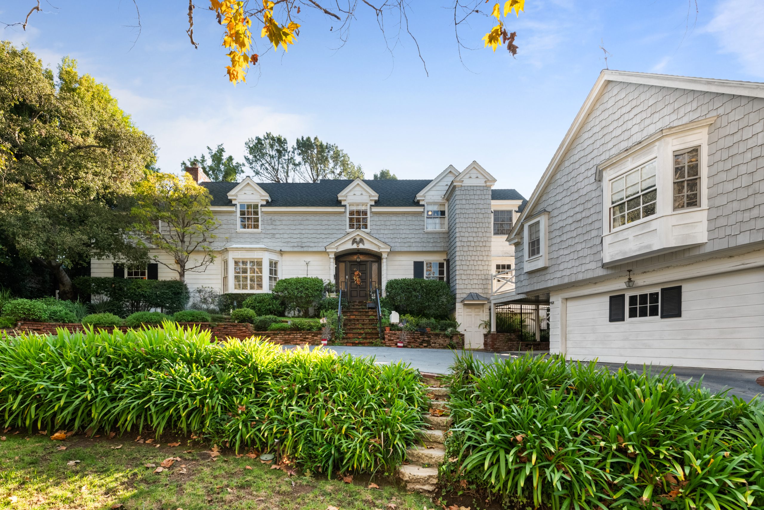 Larry Young + Associates