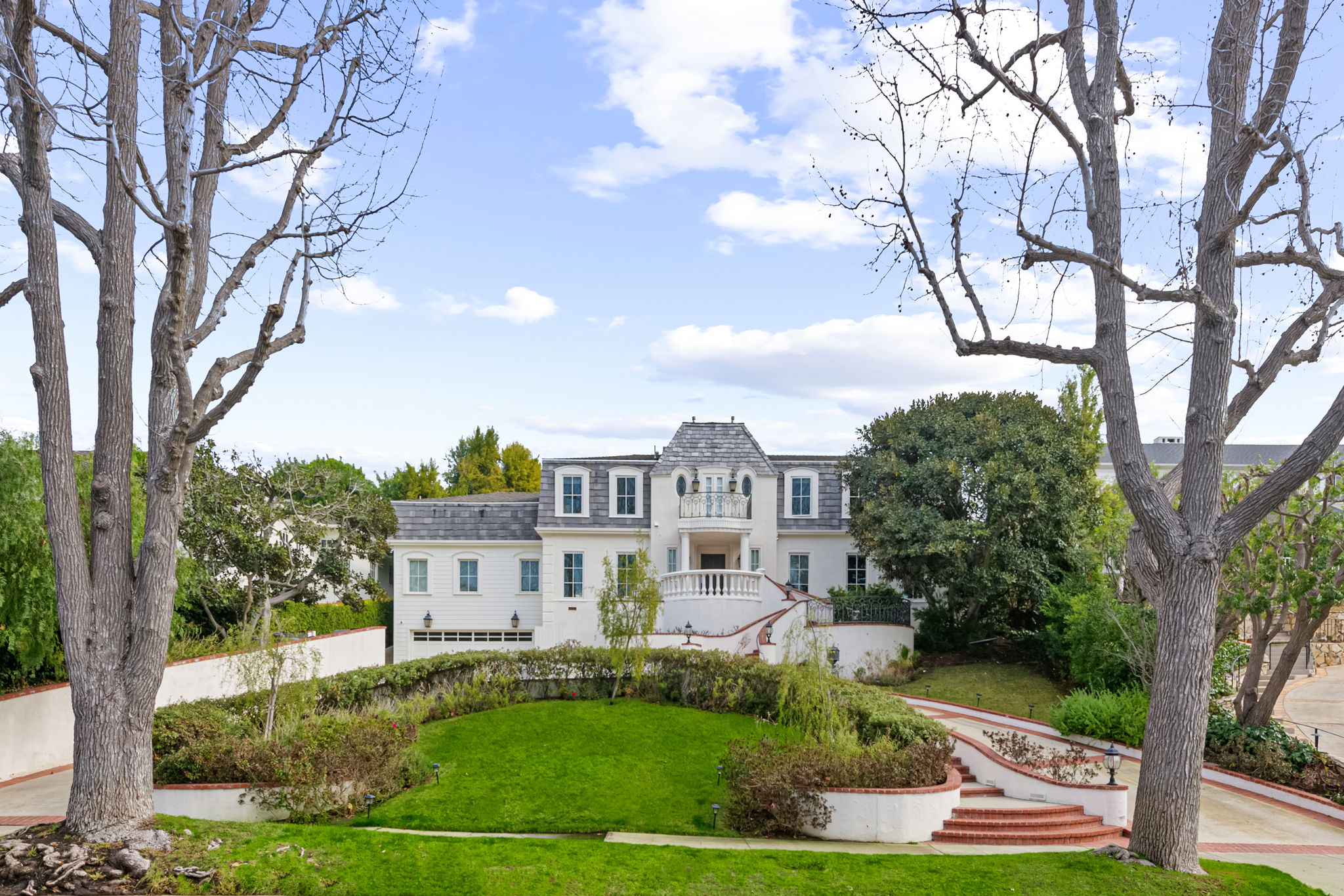 Larry Young + Associates