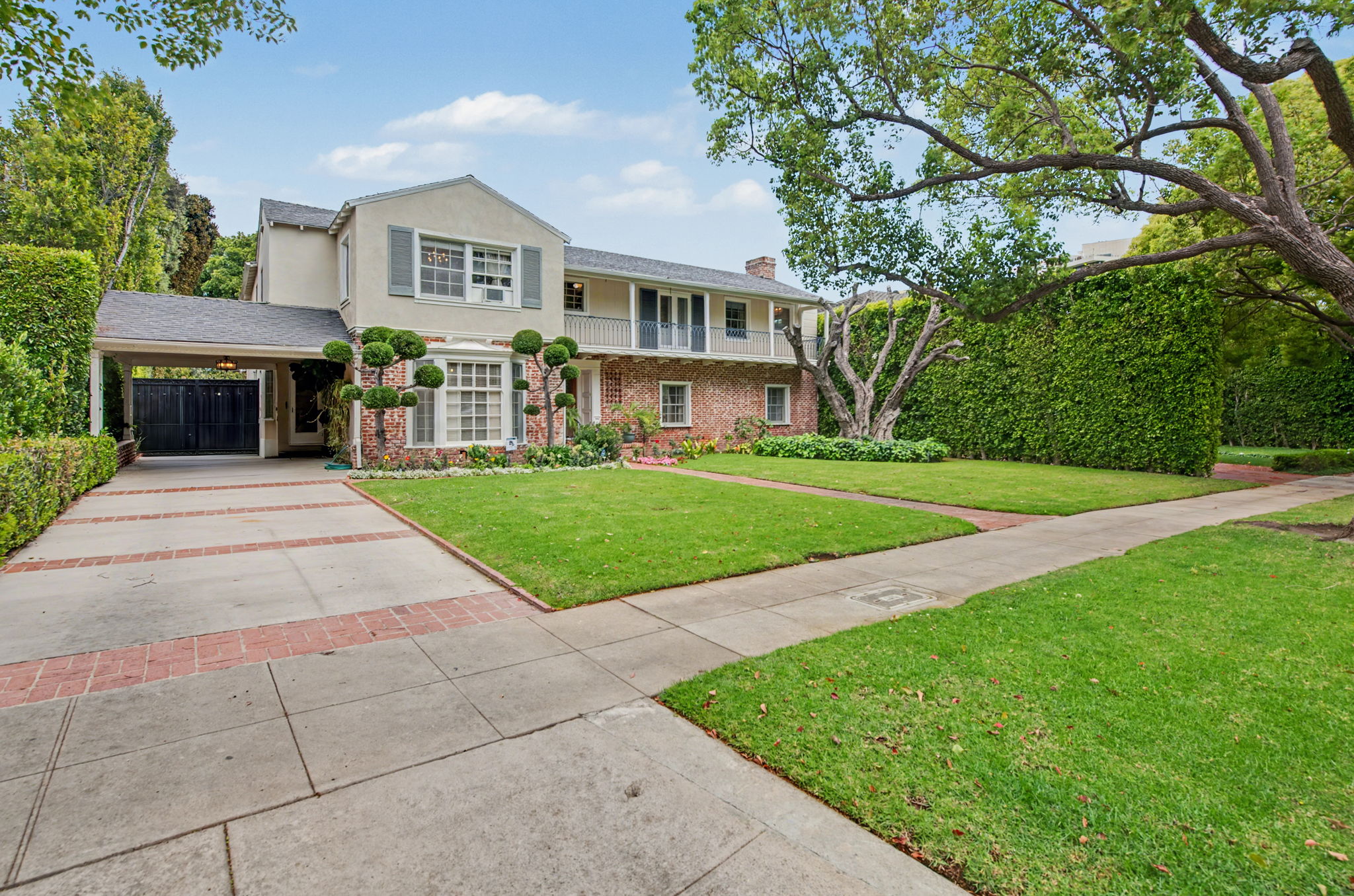 Larry Young + Associates