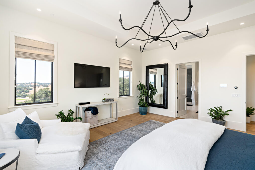 bedroom listing photo