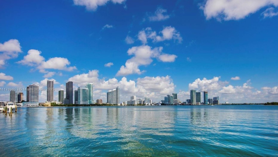 What it’s like to live on Biscayne Island