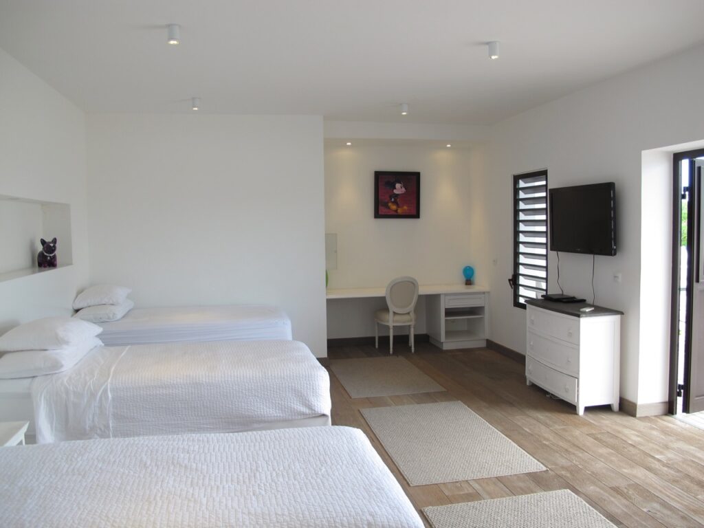 Real Estate Terres Basses SXM, Villa St. Martin Amazing Sunsets