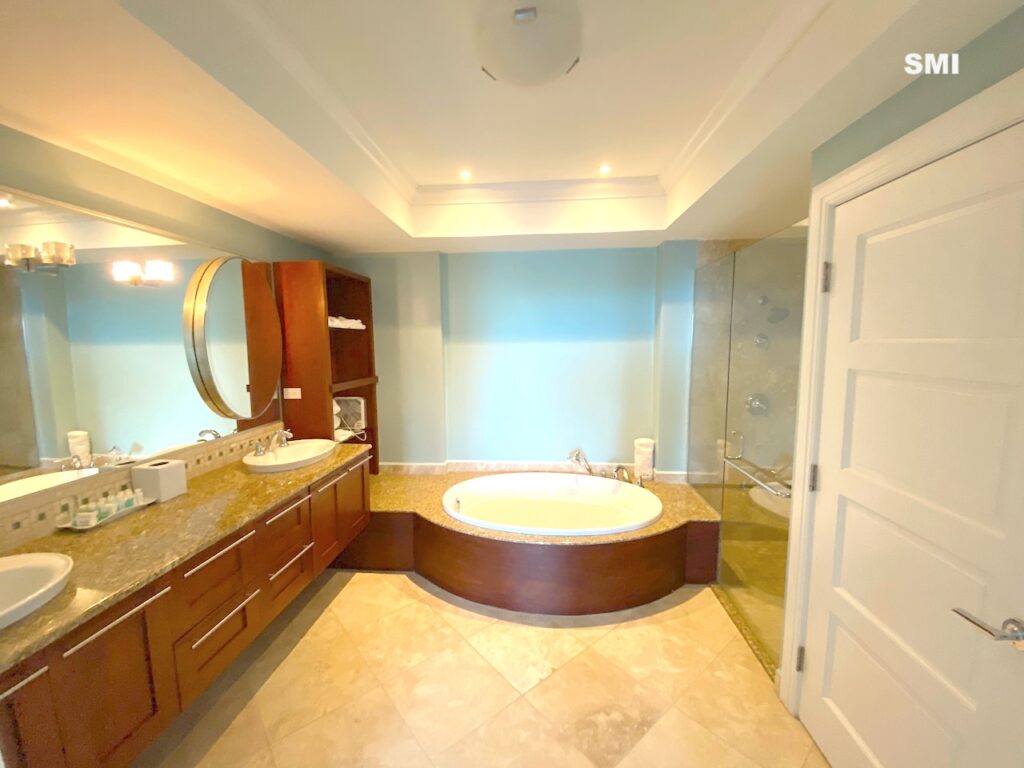 Lighthouse Oyster Bay Beach Resort  SXM – Luxury Condos by SMI Realtors
