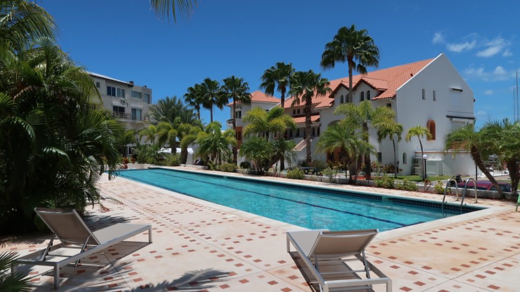 Waterfront Deluxe condo 3 Bedroom 3,5 baths, Simpson Bay, SMI Realtors