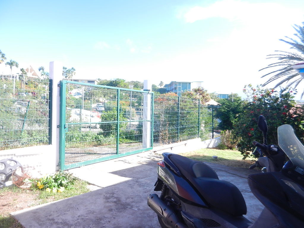 SXM Properties for sale: Lot of 2 Villas, Mont Vernon St Martin, Close to Orient Bay, Real Estate SXM, FWI