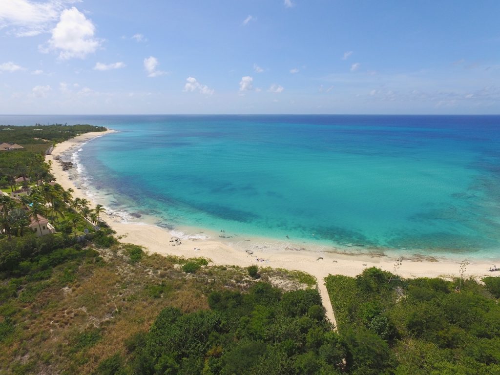 Real Estate Terres Basses St Martin, 4BR 4Baths Home – 10 minutes walk to  Plum Bay Beach