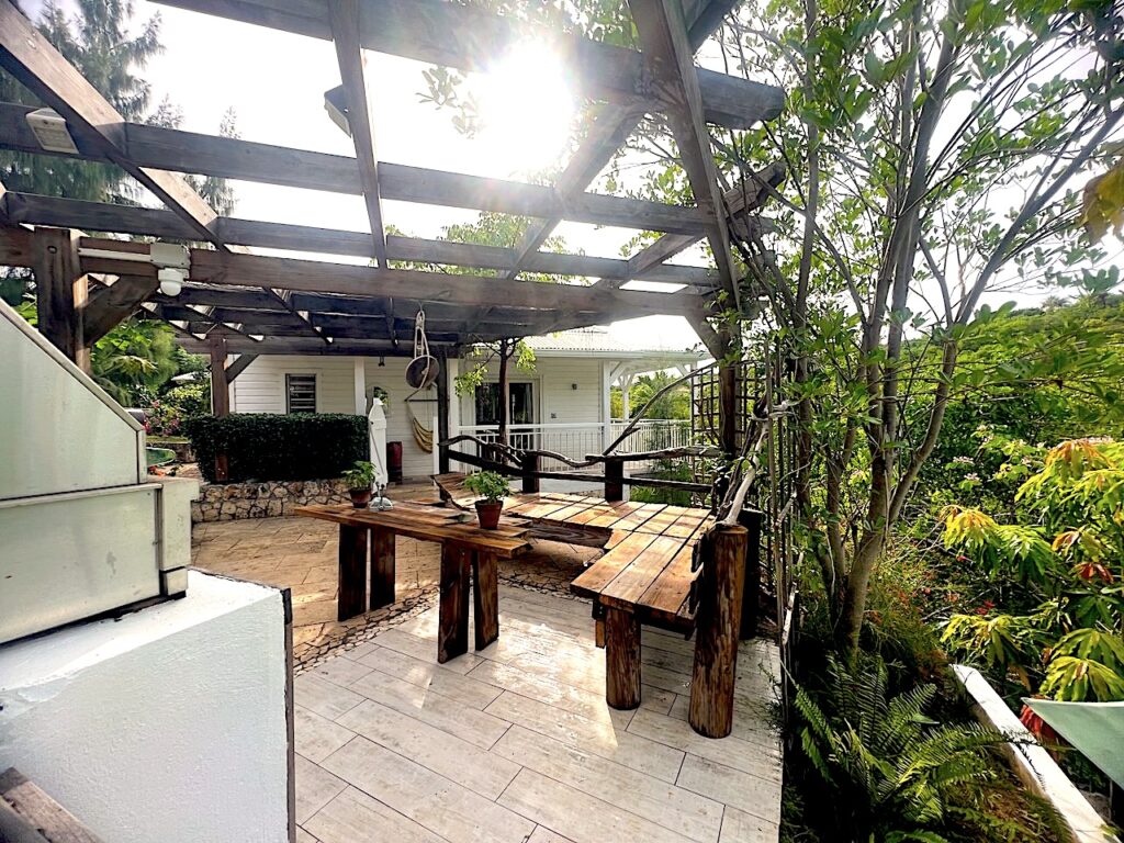 Real Estate Terres Basses St Martin, 4BR 4Baths Home – 10 minutes walk to  Plum Bay Beach