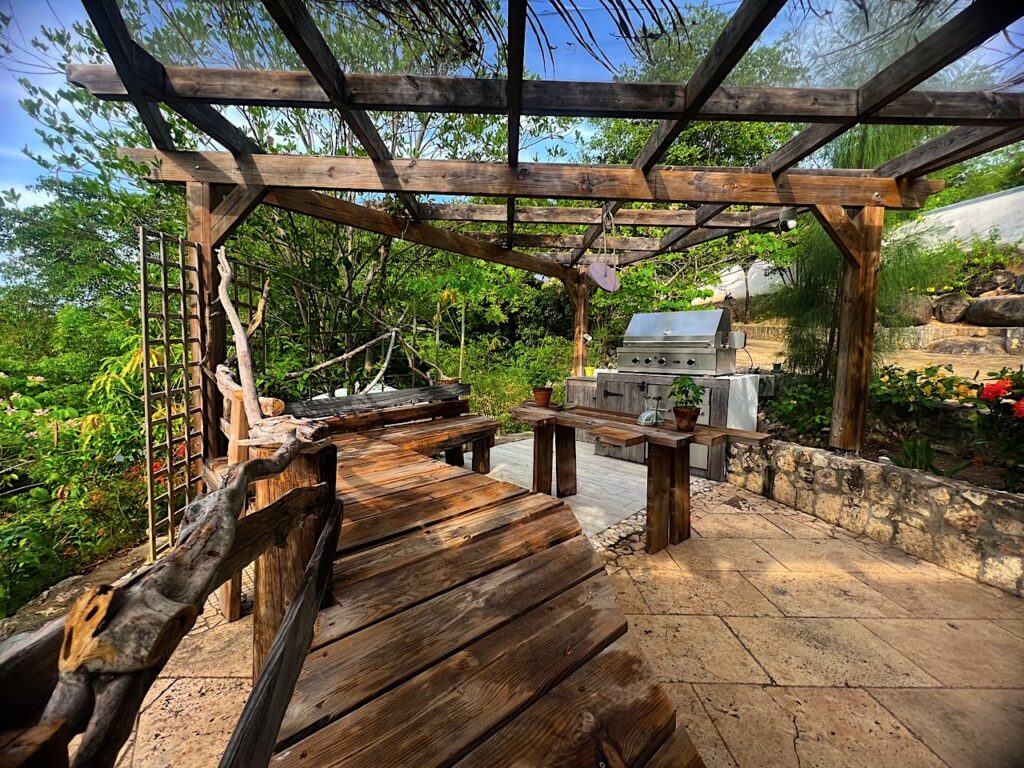 Real Estate Terres Basses St Martin, 4BR 4Baths Home – 10 minutes walk to  Plum Bay Beach