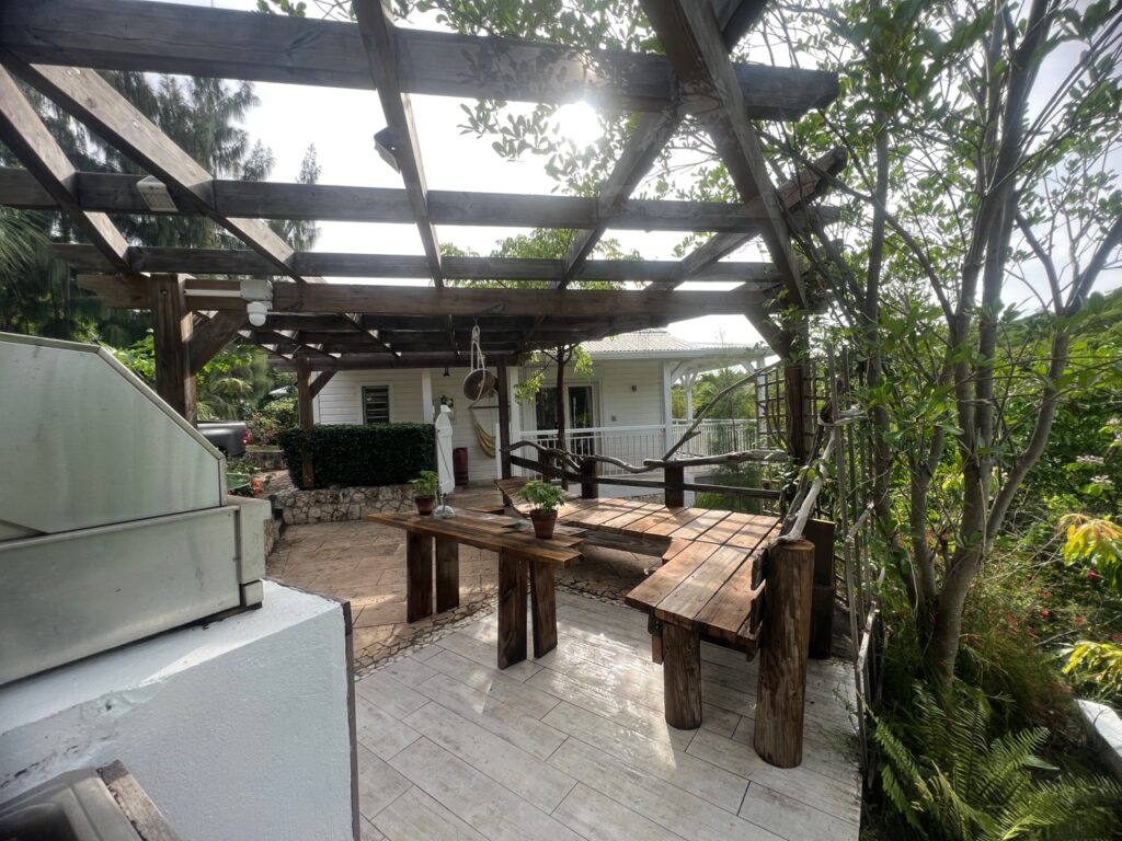 Real Estate Terres Basses St Martin, 4BR 4Baths Home – 10 minutes walk to  Plum Bay Beach