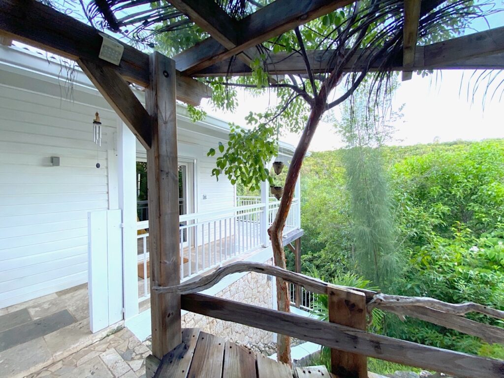 Real Estate Terres Basses St Martin, 4BR 4Baths Home – 10 minutes walk to  Plum Bay Beach