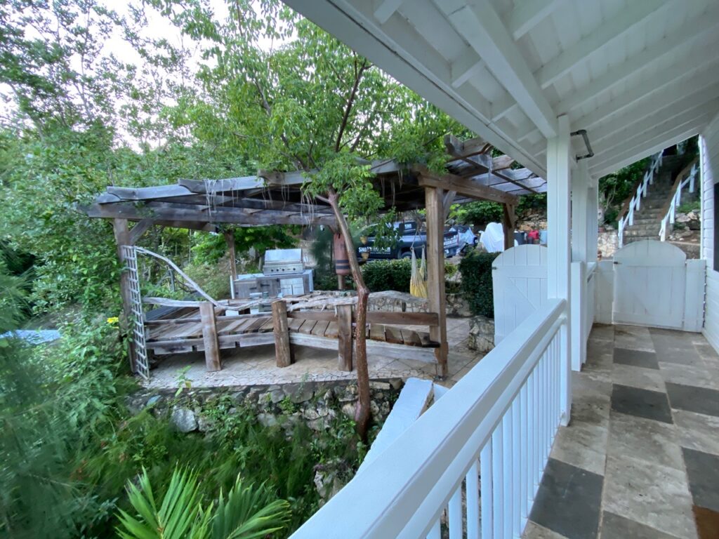 Real Estate Terres Basses St Martin, 4BR 4Baths Home – 10 minutes walk to  Plum Bay Beach