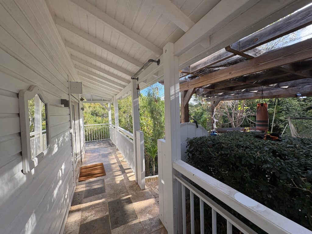 Real Estate Terres Basses St Martin, 4BR 4Baths Home – 10 minutes walk to  Plum Bay Beach
