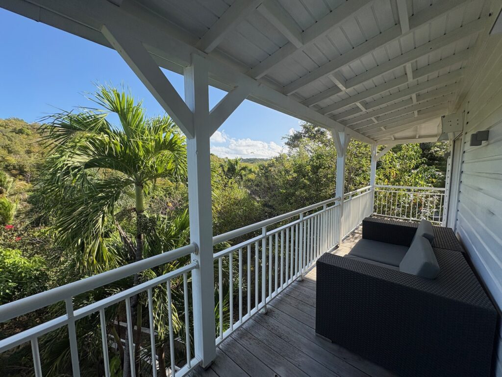 Real Estate Terres Basses St Martin, 4BR 4Baths Home – 10 minutes walk to  Plum Bay Beach
