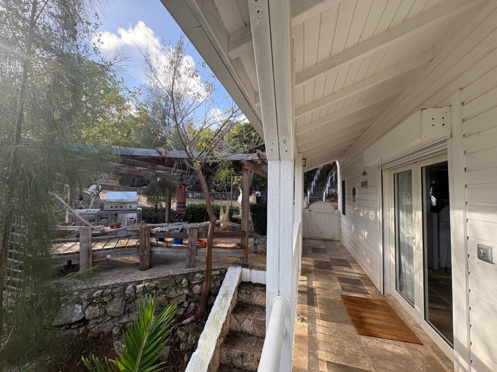Real Estate Terres Basses St Martin, 4BR 4Baths Home – 10 minutes walk to  Plum Bay Beach