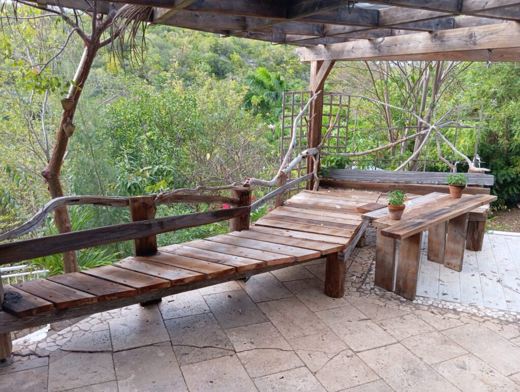 Real Estate Terres Basses St Martin, 4BR 4Baths Home – 10 minutes walk to  Plum Bay Beach