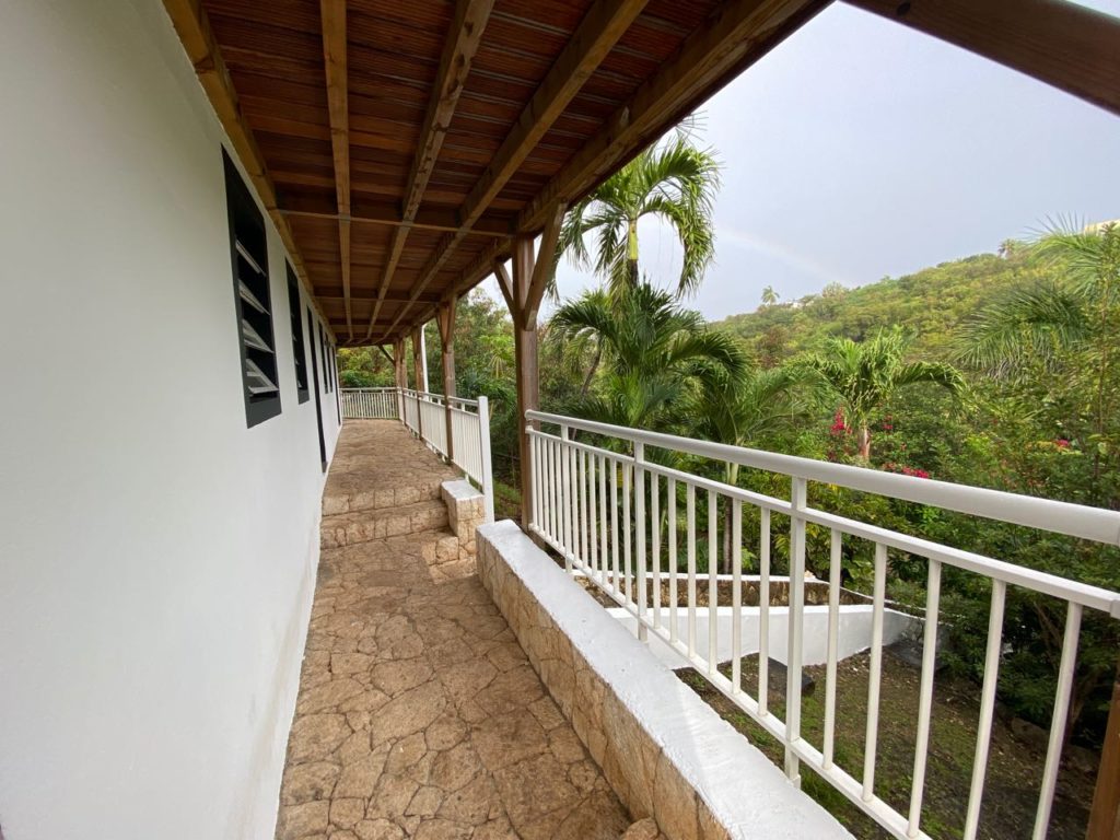 Real Estate Terres Basses St Martin, 4BR 4Baths Home – 10 minutes walk to  Plum Bay Beach