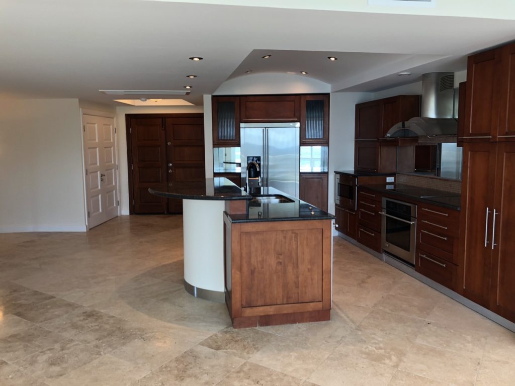Luxury Waterfront 3BR Condo, The Lighthouse Oyster Pond, Real Estate St. Maarten SXM