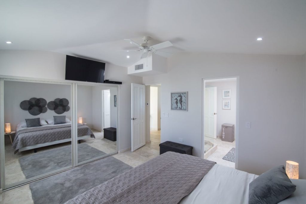 Atlantis Beachfront Condo, Real Estate For Rent, Simpson Bay, ST. Maarten