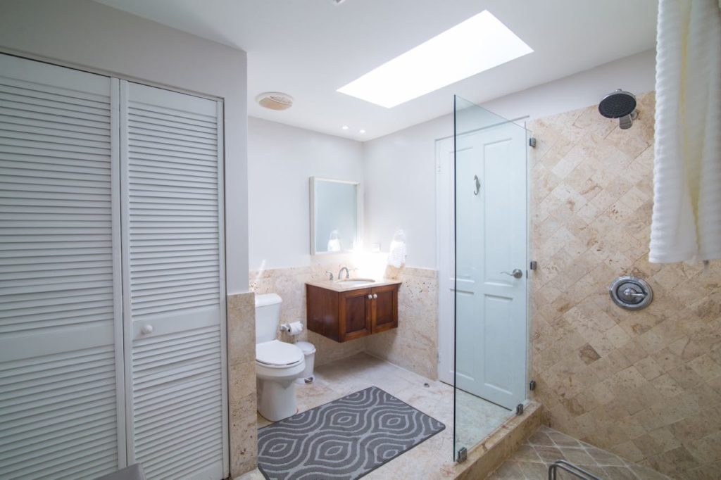 Atlantis Beachfront Condo, Real Estate For Rent, Simpson Bay, ST. Maarten