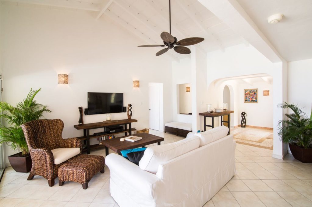 Luxurious Villa Vacation Rental, Bisou de Soleil, Pelican Key, Real Estate St. Maarten