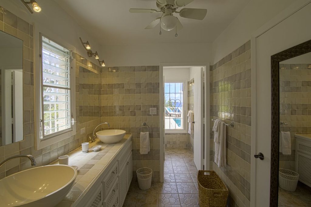 Luxurious Villa Vacation Rental, Bisou de Soleil, Pelican Key, Real Estate St. Maarten