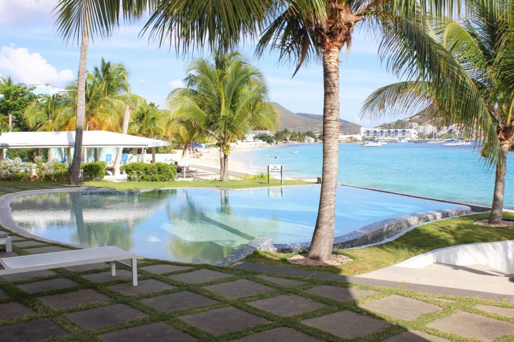Unforgettable Condo Vacation Rental, Simpson Bay Beach, Real Estate St. Maarten