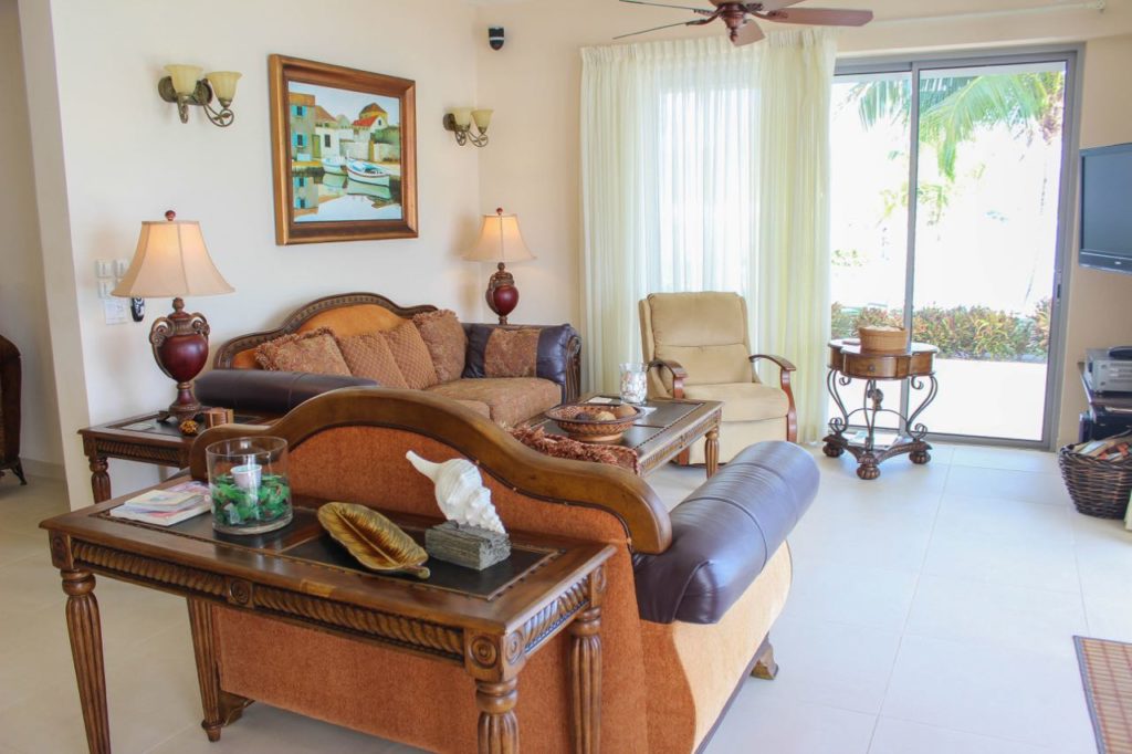 Unforgettable Condo Vacation Rental, Simpson Bay Beach, Real Estate St. Maarten