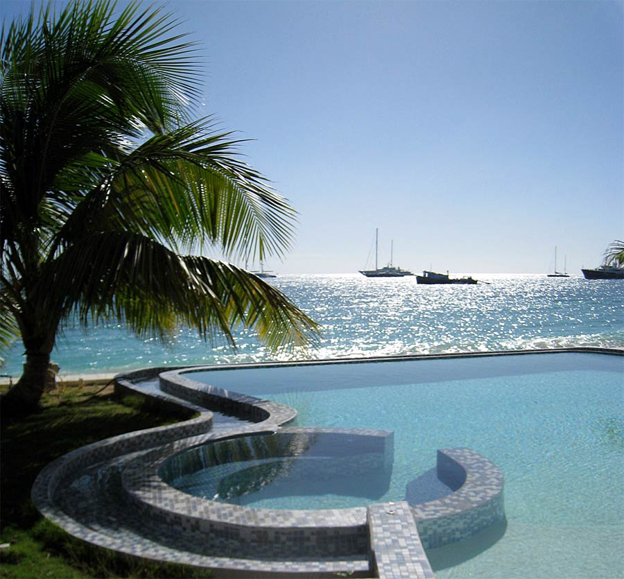 Unforgettable Condo Vacation Rental, Simpson Bay Beach, Real Estate St. Maarten