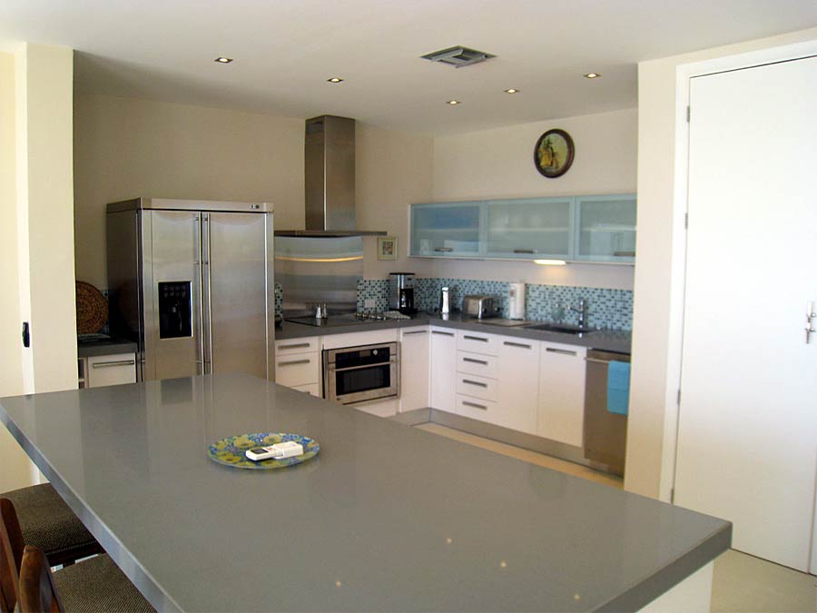 Unforgettable Condo Vacation Rental, Simpson Bay Beach, Real Estate St. Maarten