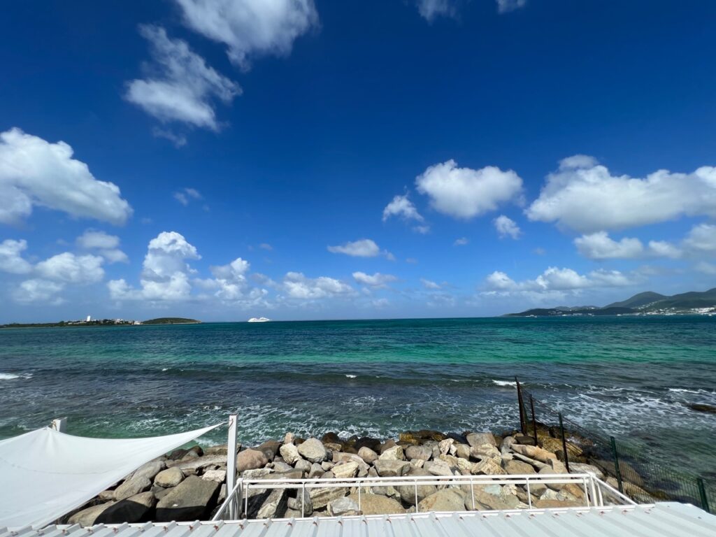 Beachfront Loft, Nettle Bay, St. Martin, SXM