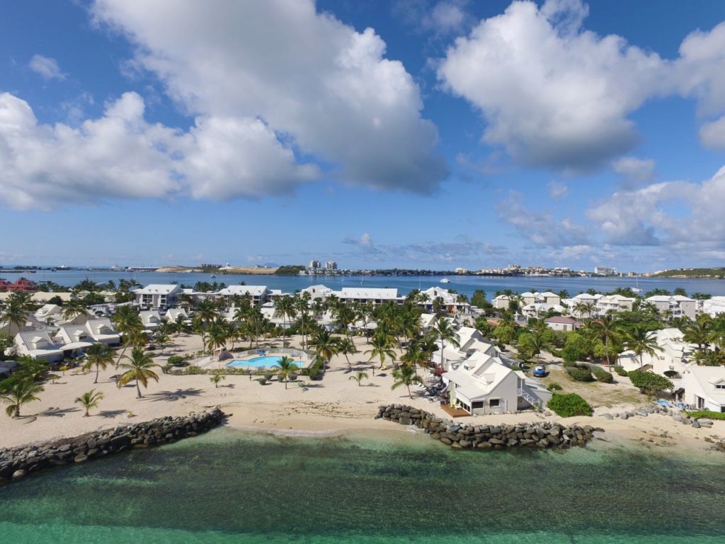 Beachfront Loft, Nettle Bay, St. Martin, SXM