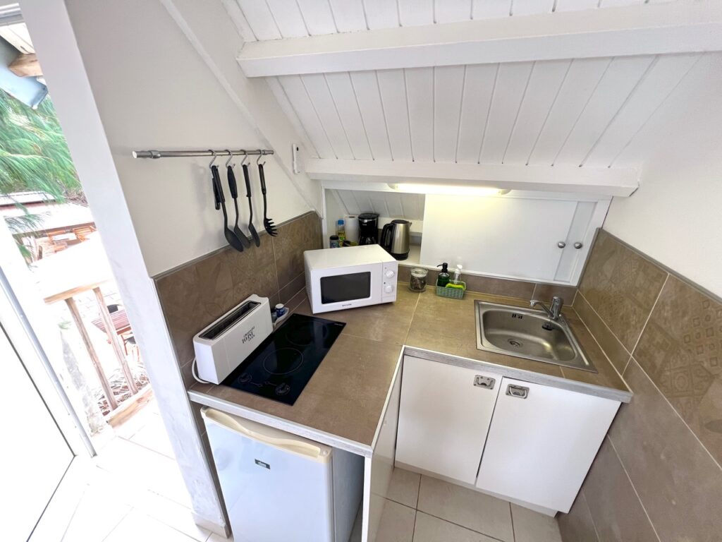 Beachfront Loft, Nettle Bay, St. Martin, SXM